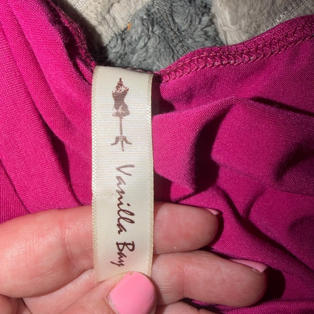 Women’s Sleeveless Shell Top - Bright Pink - Picture 3 of 3